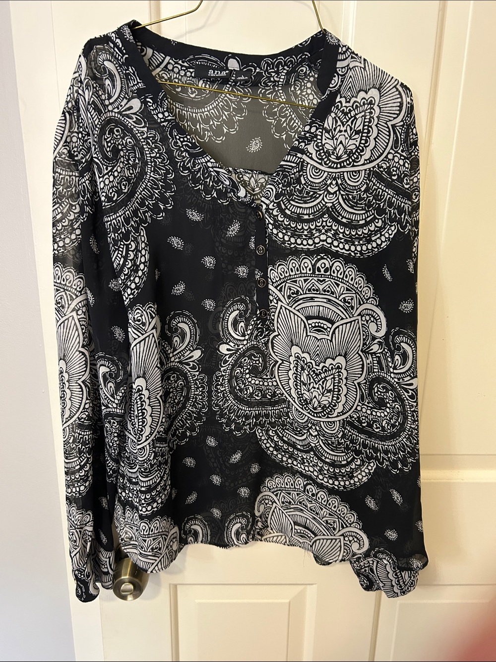 Black & White Paisley Button-Front Blouse - Women